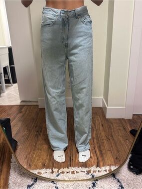 Light Wash women’s Levi’s high loose Jeans - Light Blue